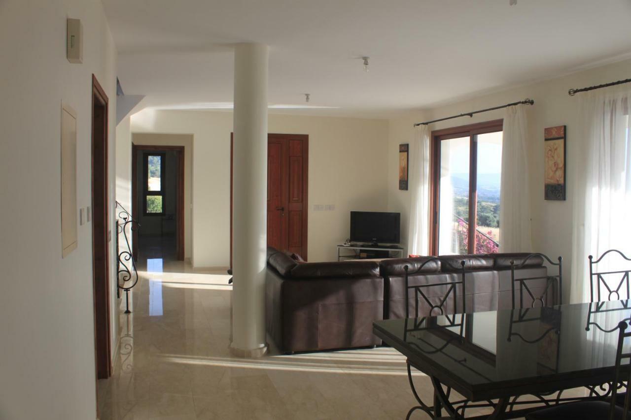 Martika Luxury Villa Agia Marina  Eksteriør billede
