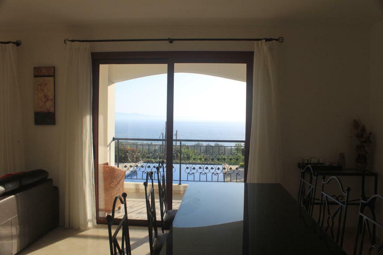 Martika Luxury Villa Agia Marina  Eksteriør billede