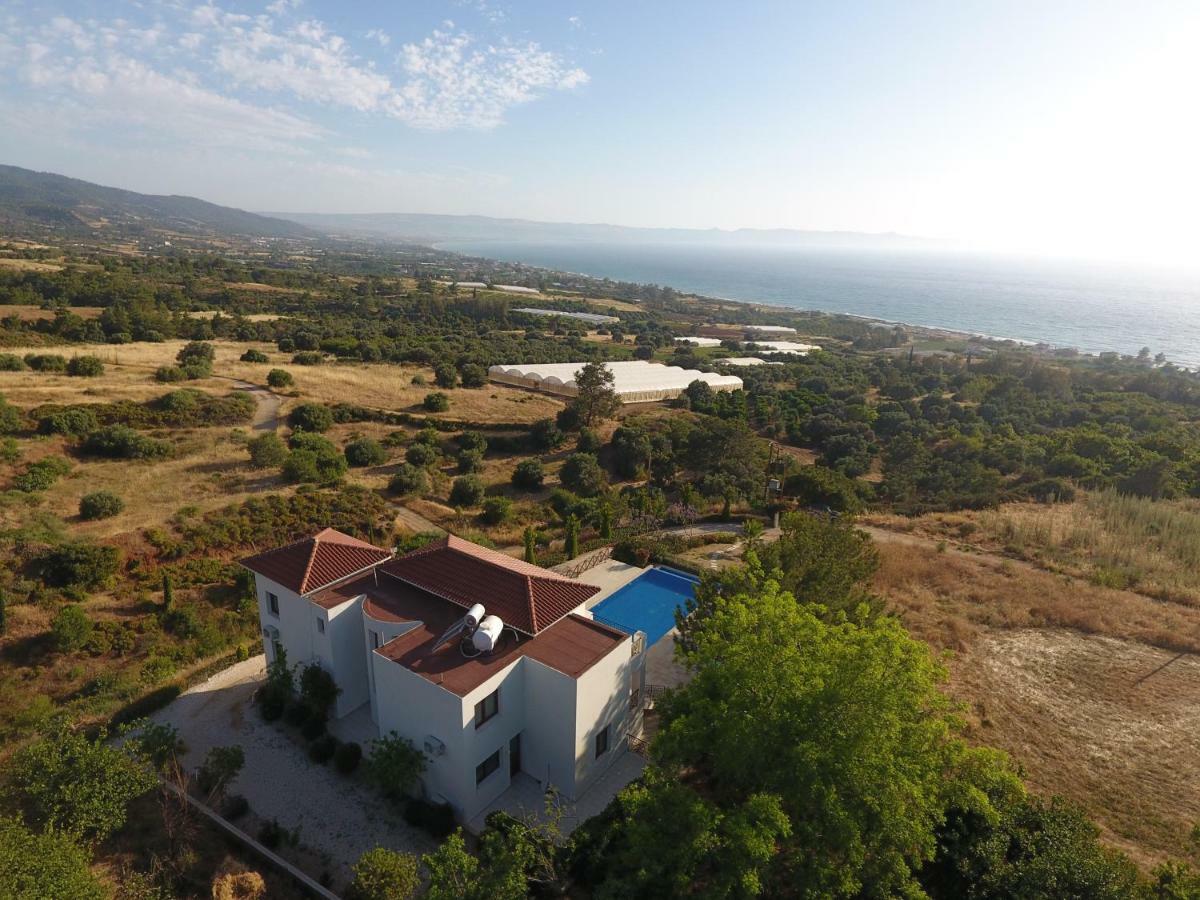 Martika Luxury Villa Agia Marina  Eksteriør billede