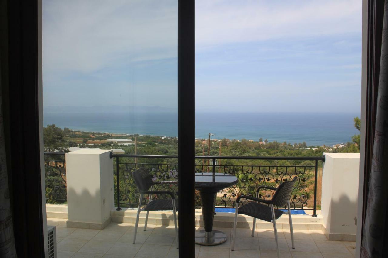 Martika Luxury Villa Agia Marina  Eksteriør billede