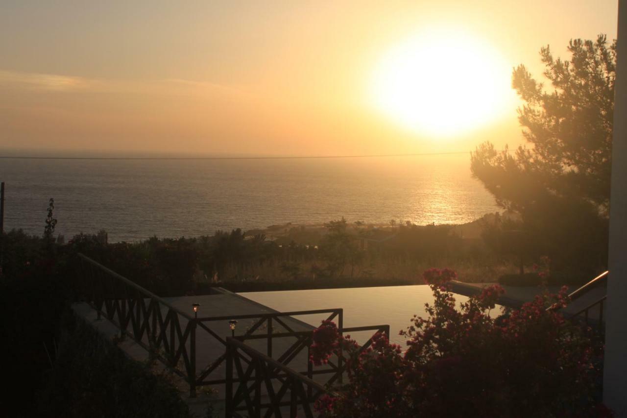 Martika Luxury Villa Agia Marina  Eksteriør billede