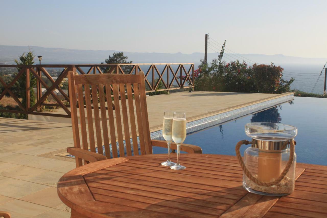 Martika Luxury Villa Agia Marina  Eksteriør billede