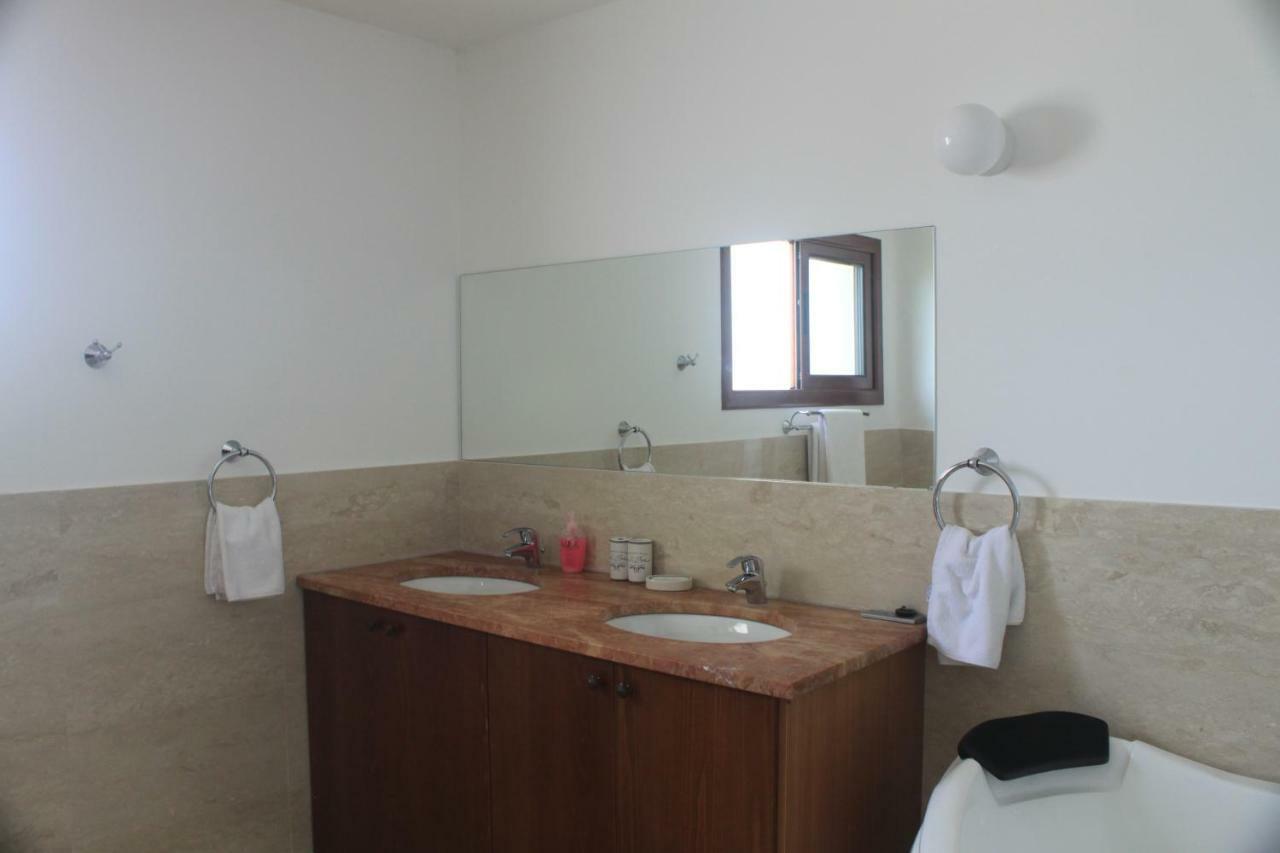 Martika Luxury Villa Agia Marina  Eksteriør billede